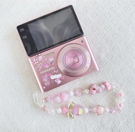 Girly Tech Aesthetic, Samsung Mv800 Pink Camera, Samsung Mv800, Pink Digital Camera, Digi Camera, Pink Camera, Digi Cam, Cute Camera, Retro Gadgets