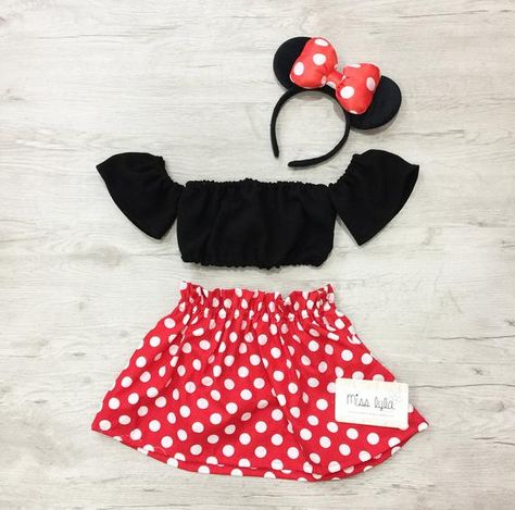 Minnie Mouse Outfit, Mickey Mouse Costume, Outfit Disney, Mouse Outfit, Minnie Mouse Outfits, Mouse Costume, Disney World Outfits, Up Costumes, Dress Up Costumes