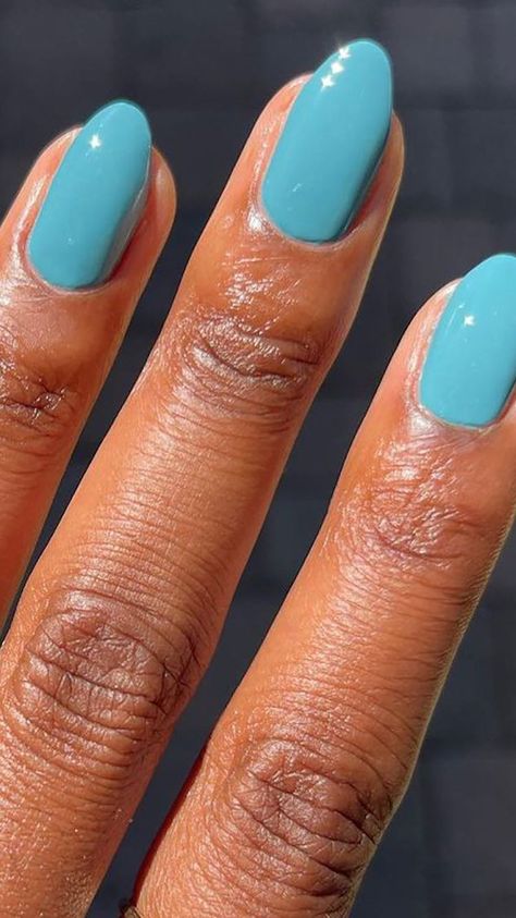 Nail Color For Mexico Vacation, Blue Vacay Nails, Vacation Blue Nails, Caribbean Blue Nails, Tropical Blue Nails, Nails For Vacation Beach, Carribean Blue Nails, Blue Nails Summer 2024, Blue Beach Nails