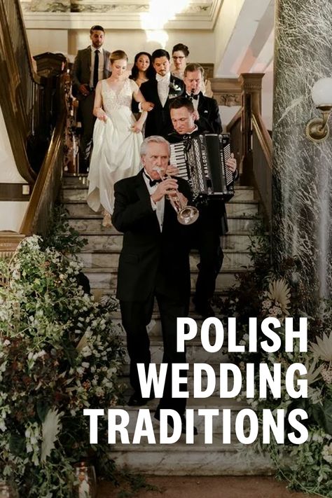 Polish Wedding Apron, Icelandic Wedding Traditions, Slavic Wedding Traditions, Traditional Polish Wedding, German Wedding Dress Traditional, Polish Wedding Aesthetic, Polish Wedding Cake, Norwegian Wedding Traditions, Polish Culture Aesthetic