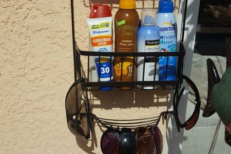 15 Unique Ways To Use Shower Caddies | TipHero Hanging Shower Caddy Ideas, Repurpose Shower Caddy, Shower Tower, Shower Caddies, Bottle Caddy, Inexpensive Art, Corner Shower Caddy, Hair Tool Organizer, Shower Rack