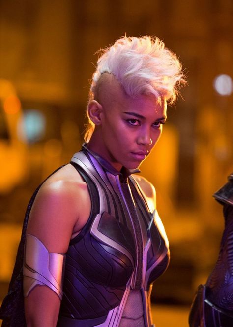 X Men Apocalypse Storm Alexandra Shipp Hi Res X Men: Apocalypse Hi Res Photos Showcase Young X Men Team Storm Xmen, Xmen Apocalypse, X Men Apocalypse, Alexandra Shipp, Ororo Munroe, X-men Apocalypse, Bad Moms, Dark Phoenix, Uncanny X-men