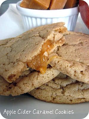 Cider Cookies, Caramel Cookies Recipes, Cider Caramel, Apple Cider Caramel, Apple Cider Cookies, Apple Cider Caramels, Six Sisters, Caramel Cookies, Crinkle Cookies