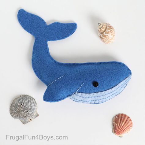 Felt Ocean Animals, Felt Sea Creatures, Felt Ocean, Felt Whale, Sewing Project For Kids, Beginning Sewing, Whale Ornament, Diy Felt Christmas Ornaments, Felt Fish