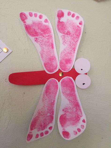 Bug Crafts Infants, Dragonfly Kids Craft, Dragonfly Footprint Art, Insect Crafts For Infants, Toddler Insect Crafts, Dragonfly Crafts For Toddlers, Bug Crafts For Infants, Bugs Crafts For Toddlers, Bug Footprint Art