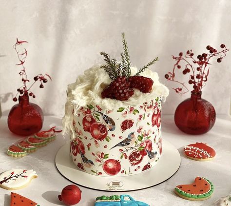 Yalda Cake Design, Yalda Design, Happy Mothers Day Images, Pomegranate Art, Fashion Design Classes, Mothers Day Images, Beautiful Cake Designs, Persian Food, Beautiful Cake