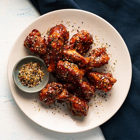 Chicken Wing Ideas, Wings In The Oven Crispy, Chicken Wings Flavors, Chicken Wings Aesthetic, Wings Flavors, Best Wing Sauce, Wings Aesthetic, Chicken Wing Sauce Recipes, Slow Cooker Asian