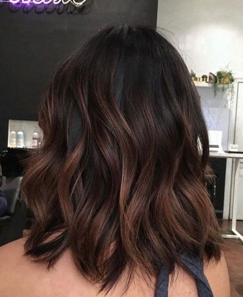 If you are planning to try a new hair color then here is best option for you which is a brown balayage hair color which is going to be extremely popular in the coming days. This is now a new trend in women`s fashion of brown balayage hairstyles and everyone is crazy about it because … Blond Cenușiu, Brown Balayage Hair, Dark Brown Hair Balayage, Brunette Ombre, Balayage Hair Color Ideas, Black Hair Balayage, Brown Hair Inspo, Balayage Hair Color, Brunette Balayage