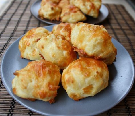 Baked Gruyere, Cheese Puffs Recipe, Cheese Puff, Food Pairing, Puff Recipe, Cheese Puffs, Gruyere Cheese, Food Pairings, Easy Appetizer Recipes