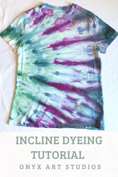 Learn how to ice dye on an incline. Harness the power of ice and gravity to make elevated tie dye patterns. #icedye #tiedye #icetiedye #howtoicedye #inclinedyeing Sheet Tie Dye Patterns, How To Tie Dye Patterns, Folding Tie Dye Patterns, Gravity Tie Dye, Tie Dye Blanket Patterns, How To Ice Tie Dye, Ice Dye Tutorial, Ice Tie Dye Patterns, Tie Dye Patterns Shibori