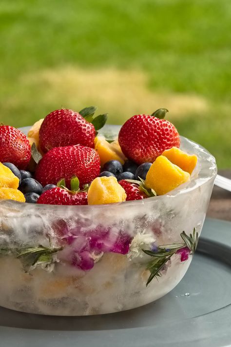 Ice Bowls With Flowers, Fancy Ice Cubes, Fancy Ice, Ice Ring, Ice Bowl, Floral Ice, American Lifestyle, Ice Ball, Keep It Cool