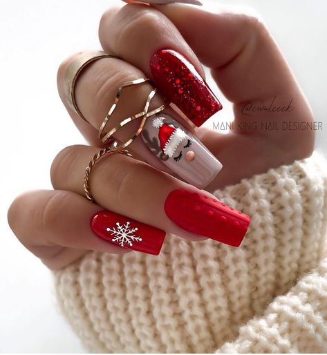 Holiday Nails Easy, Santa Nails, Golden Nails, Red Christmas Nails, Cute Christmas Nails, Classy Christmas, Seasonal Nails, White Nail, Winter Nail Art