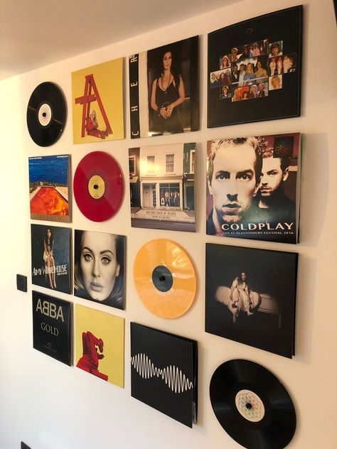 Display Albums On Wall, Vinyl Display Wall Ideas, Record Frames Wall, Vinyl Wall Decor Bedroom, Record Album Wall Art Display, Displaying Records On Wall, Wall Album Decor, Records Display Wall, Albums Wall Decor