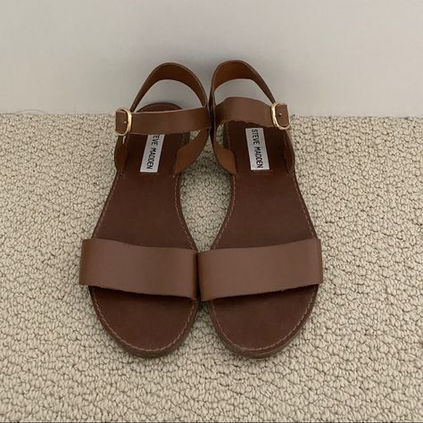 Dark Brown Sandals, Natural Clothing Style, Natural Clothing, Shoes Steve Madden, Brown Sandals, Dark Brown Leather, Steve Madden Shoes, Slip On Sandal, Women's Shoes Sandals