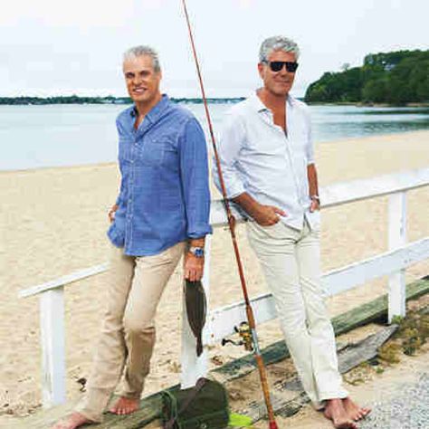 Eric Ripert & Anthony Bourdain Love their appearances together, always insightful and seemingly a zen like rawness that is unique to their pairing. You can tell they really enjoy each other. Fine Dining Outfit, Dining Outfit, Bourdain Quotes, Anthony Bourdain Quotes, Green Restaurant, Anthony B, Parts Unknown, Michael Anthony, Anthony Bourdain