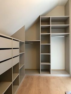 https://www.pinterest.fr/search/pins/?rs=rs Slanted Ceiling Closet, Attic Bedroom Storage, Attic Wardrobe, Closet Addition, Black Bedroom Design, Attic Closet, Loft Storage, Search Pins, Closet Room