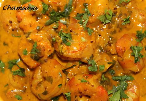 La meilleure recette de Curry de crevettes au lait de coco! L'essayer, c'est l'adopter! 4.8/5 (20 votes), 26 Commentaires. Ingrédients: 500 g de crevettes fraîches ou congelées non cuites 1 oignon 3 gousses d'ail coriandre fraîche gingembre rapé 1/4 d'un piment vert sans les graines 1 petite brique de lait de coco huile jus d'un citron vert 1 cc de graines de coriandre 1/4 cc de fenugrec 1 cc de graines de moutarde ou de moutarde 1 cc de paprika 1 cs de curry 1 cc de poivre 1 cc de curcuma Rap, Nutrition