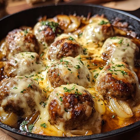 French Onion Meatballs - Whisked Recipe French Onion Meatballs Easy, French Onion Recipes, Recipes Using Meatballs, French Onion Meatballs, Onion Meatballs, Juicy Meatballs, Beef Dinners, Onion Sauce, Meatball Ingredients