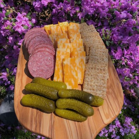 Summer Sausage Cheese And Crackers, Pickle Charcuterie Board Ideas, Herb Crackers, Mini Pickles, Mini Charcuterie Board, Mini Charcuterie, Trip Snacks, Summer Sausage, Road Trip Snacks