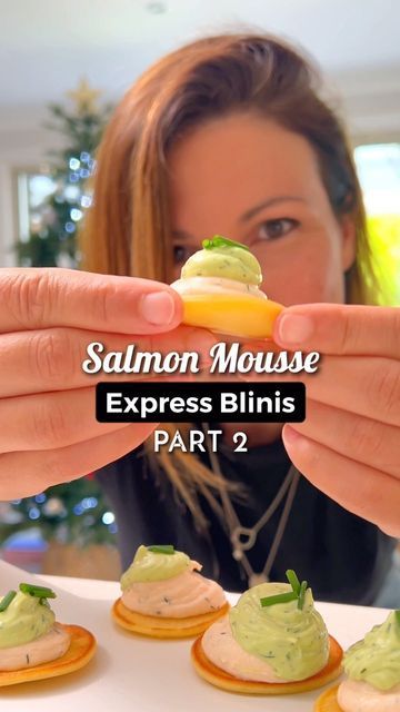 Isabelle Dunn on Instagram: "EXPRESS BLINIS part 2 🎄SALMON & AVO MOUSSE 🍾 This salmon & avocado mousse combo is a match made in heaven! It’s super fresh, healthy and vibrant. In my previous reel, we made fresh blinis from scratch, in just a few minutes! 📍SAVE this recipe and follow me to keep watching! Ingredients Salmon mousse 250g cream cheese 125g smoked salmon 1/2 lemon juice, juiced 1tsp fresh dill, chopped 1 pinch salt Avocado mousse 1 avocado 1 tbsp cream Salt & pepper 1/2 lime, juiced 1 tsp dill Optional: Chives & lemon wedges to serve ⭐️To make the salmon mousse, simply blend all the ingredients until smooth. ⭐️To make the avocado mousse, blend all the ingredients until smooth. ⭐️Use piping bags for each mousse or a spoon to dollop the mixtures on fresh blinis as p Avacado Mousse, Salmon Mousse Recipes, Avocado Mousse, Small Bites Appetizers, Nibbles For Party, Salmon Avocado, Lemon Wedge, Fresh Dill, Heart Healthy Recipes