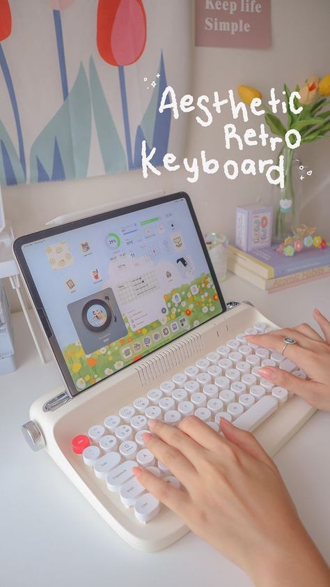 Retro Ipad Keyboard, Desk Pastel Aesthetic, Typewriter Keyboard Ipad, Retro Bluetooth Keyboard, Tablet With Keyboard Aesthetic, Cute Ipad Keyboard, Bluetooth Keyboard Aesthetic, Typewriter Keyboard Aesthetic, Retro Typewriter Keyboard