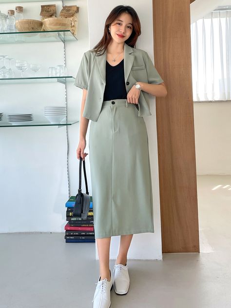 Smart Casual Dresses For Women, Smart Casual Fashion Women, Smart Casual Skirt, Short Skirts Outfits, Modest Clothing Women, Wedding Dress Suit, Smart Casual Dress, Women Suits, Single Breasted Blazer