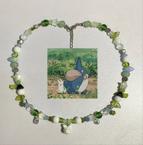 Studio Ghibli Beaded Bracelet, Beaded Anime Jewelry, Neackles Diy, Ghibli Bracelet, Pretty Beaded Jewelry, Funky Necklace, Anime Jewelry, Indie Jewelry, Diy Jewelry Unique