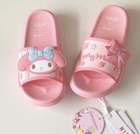 Melody Clothes, My Melody Slippers, Sanrio Core, Kawaii Hoodies, Sanrio Stuff, Melody Hello Kitty, Candy Theme, Kawaii Shoes, Kawaii Stuff