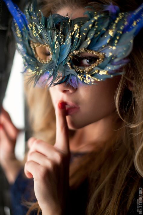 Masquerade Ball Party, Venetian Masquerade, Female Mask, Venetian Masks, Venetian Mask, Hidden Beauty, Mask Girl, Carnival Masks, Masks Masquerade