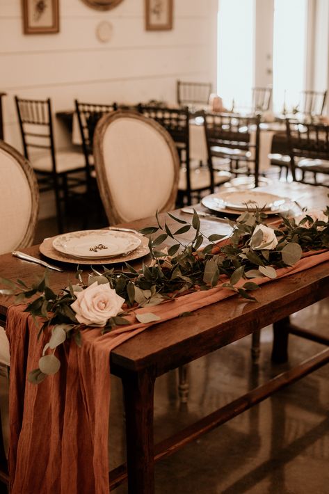 Blush and rust wedding terra-cotta table runner sweetheart table boho wedding rustic wedding Terracotta Bride And Groom Table, Head Table Terracotta, Rust Color Wedding Table Decor, Rust Wedding Reception Decor, Terra Cotta Table Runner, Terra Cotta Table Decor, Rust Sweetheart Table, Terracotta Wedding Head Table, Couples Table Wedding Receptions