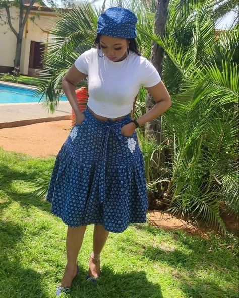 Modern Tswana Traditional Dresses, Seshweshwe Skirts, 1970s Fashion Women Dresses, Shweshwe Skirts, Sotho Traditional Attire, Makoti Outfits, Seshoeshoe Designs, Setswana Traditional Dresses, Shweshwe Dresses Patterns