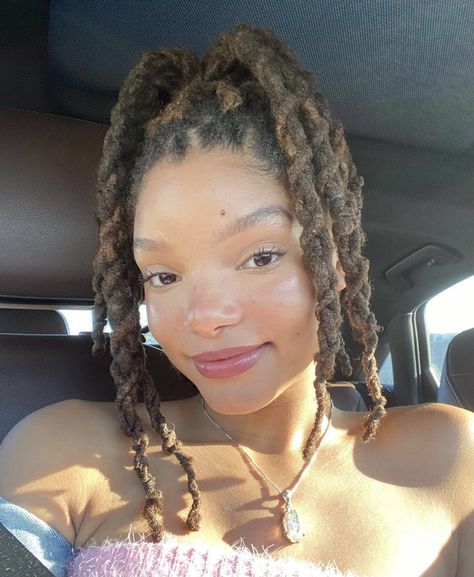 Halle on Twitter: "last summer 🌸🥰… " Chloe Halle, Mode Harajuku, Chloe And Halle, Chloe X Halle, Halle Bailey, Dread Hairstyles, Locs Hairstyles, Halle, Locs