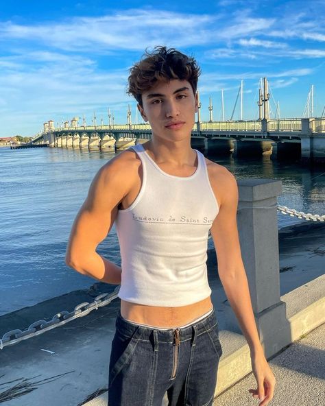 Male Tank Top Outfit, Guy In Crop Top, Crop Top Boys, Jojo Fashion, Cropped Outfits, Tank Top Outfit, Mens Crop Top, Trendy Boy Outfits, Pics Inspo