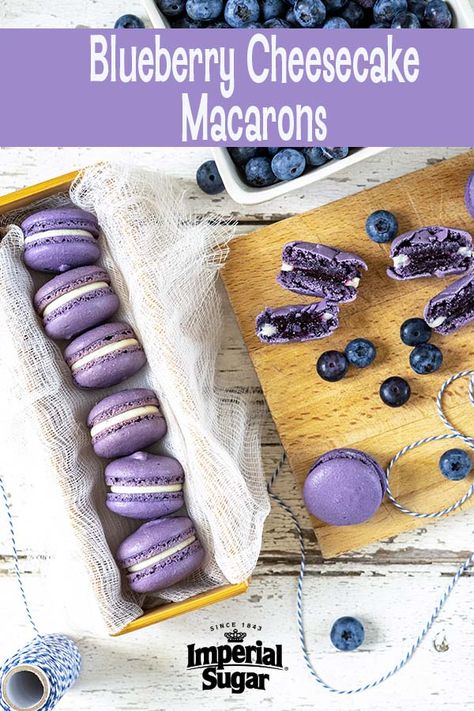 Cheesecake Macarons, Coffee Macarons, Cheesecake Blueberry, French Macaroon Recipes, Macarons Recipe, Purple Food Coloring, Macaron Flavors, Macaron Cookies, French Macaroons