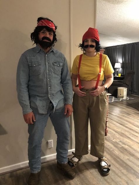 DIY Couples Halloween Outfits For You And Your BOO - RecipeMagik Punny Halloween Costumes Couples, Cheech And Chong Costumes Couples, Couples Halloween Costume Ideas Funny, Cheech And Chong Costumes, All Black Halloween Costume, Fun Halloween Outfits, Black Dress Halloween Costume, Halloween Costumes Diy Couples, Funny Couple Costumes