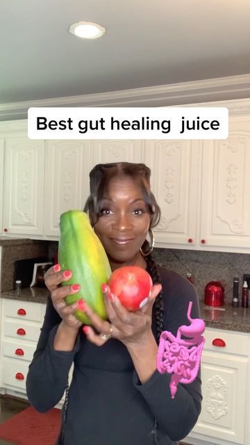 Natural remedies & solutions 🌱 on Instagram: "Heartburn? bloating? or feeling tired often? 🫣 Those are signs of an unhealthy gut! 😯 What if I told you that a juice could fix it all? 🏆 Mix these ingredients and you will get the best juice for digestive health! (Save papaya seeds for parasite cleanse) Ingredients : • 1/2 Papaya, can add whole for tastier juice • Whole Pomegranate • 5 medium size carrots • Finger-size Turmeric root • Pinch of black pepper Drink 1-3 cups a day to reap the Juicing For Digestive Health, Juicing For Stomach Problems, Papaya Parasite Cleanse, Papaya Seed Parasite Cleanse, Papaya Juice Benefits, Papaya Juicing Recipes, Papaya Seeds For Parasites, Papaya Benefits For Women, Pregnancy Juicing Recipes