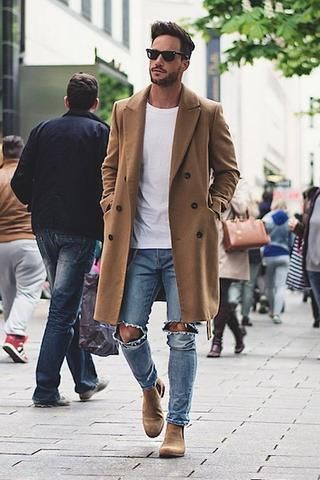 Tan Peacoat With Ripped Jeans And Chelsea Boots guys jeans mens fashion mens fashion ideas fashion and style chelsea boots Comfy Winter Fashion, Winter Mode Outfits, Perfect Winter Outfit, Fall Fashion Coats, Sneakers Street Style, Mens Fashion Edgy, Mens Fashion Smart, Boating Outfit, Mens Fashion Rugged