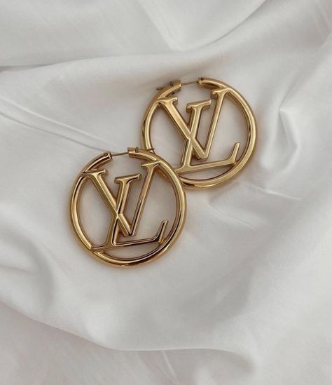 Louis Vuitton Earrings, Expensive Jewelry Luxury, Luxe Jewelry, Louis Vuitton Jewelry, Dope Jewelry, Girly Accessories, Classy Jewelry, Expensive Jewelry, Girly Jewelry