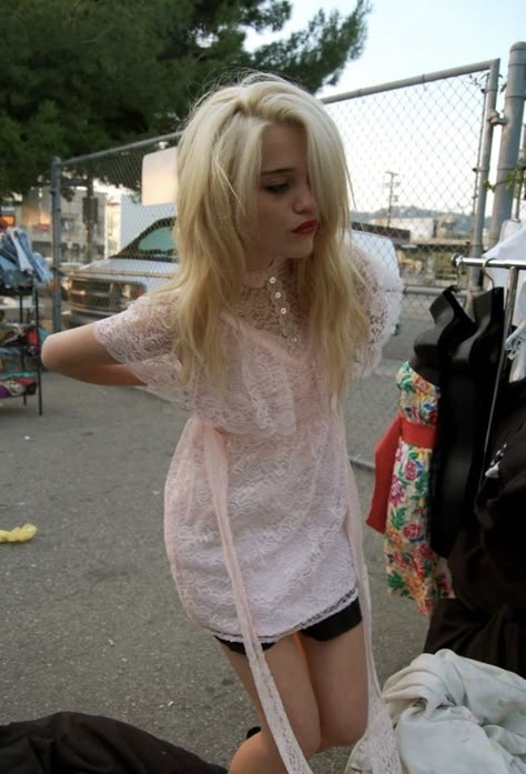 Sky Ferreira, Under Your Spell, Alice In Chains, Grunge Hair, Pink Hair, Look Cool, Pretty People, Cool Girl, My Girl