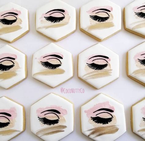 Makeup Decorated Cookies, Esthetician Cookies Decorated, Eyelash Cookies Decorated, Eyelash Cupcakes, Makeup Cookies Decorated, Esthetician Cookies, Lash Cookies, Eyelash Cookies, Spa Cookies Decorated