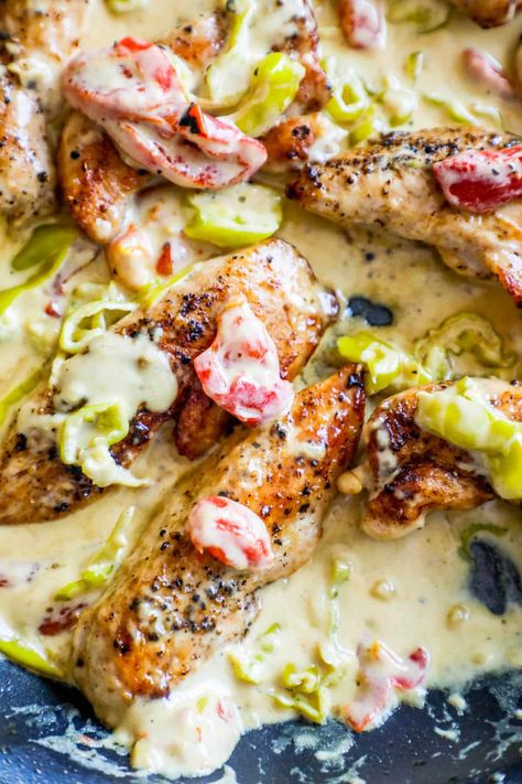 Pepperoncini Chicken, Chicken Skillet, Chicken Tender, Chicken Dinner Recipes, Main Dish Recipes, Chicken Dinner, One Pot, Om Nom, Main Dish