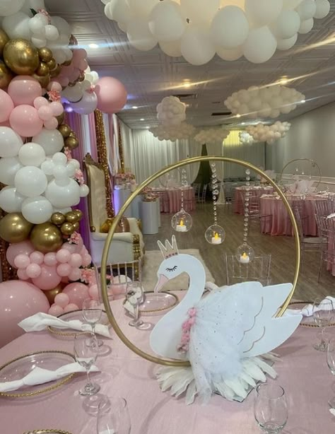 Swan Princess Birthday Party, Swan Princess Party, Swan Baby Shower Ideas, Lake Birthday, Swan Baby Shower, Winter Baby Shower Themes, Baby Swan, Swan Princess