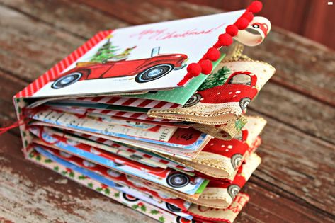 Junk Journal Ideas, Christmas Addition, Happy Saturday Friends, Christmas Junk Journal, Diy Journal Books, Christmas Barbie, Christmas Journal, Christmas Paper Crafts, Christmas Albums