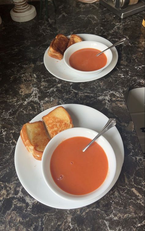 tomato soup & grilled cheese, grilled cheese, tomato soup, lunch, soup, sandwich, soup and sandwich, easy food, easy lunch Tomato Soup With Cheese Toast, Soup And Bread Aesthetic, Tomato Soup Aesthetic, Grilled Cheese Sandwich Tomato Soup, Tomato Soup And Grilled Cheese Aesthetic, Grilled Cheese And Soup, Grilled Cheese And Tomato Soup Aesthetic, Grilled Cheese With Tomato Soup, Soup Grilled Cheese