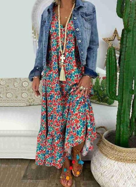 d72fbbccd9fe64c3a14f85d225a046f4desc49896986ri Mode Over 50, Casual Chique Stijl, Stile Boho Chic, Boho Dresses, Mode Boho, Boho Floral Dress, Blue Jean Jacket, Little Flowers, Boho Stil