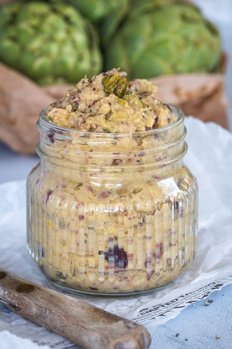 Not only is this olive and artichoke tapenade a flavorful delight, but it's also brimming with fiber, healthy fats, and polyphenols. Artichoke Tapenade, Homemade Spreads, Greenland Food, Artichoke Heart Recipes, Seasoned Crackers, Tapenade Recipe, Olive Tapenade, Artichoke Recipes, Happy Cooking