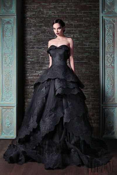 pretty Rami Kadi Couture, Gaun Koktail, Rami Kadi, Black Wedding Gowns, Outfit Wedding, فستان سهرة, Gothic Wedding, Black Wedding Dresses, Gorgeous Gowns