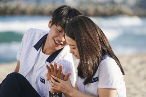 On Your Wedding Day On Your Wedding Day Kdrama, On Your Wedding Day Korean Movie, Korean Movie Scene, Kdrama School, Kdrama Couple, Kim Young Kwang, Film Recommendations, X Movies, Korean Drama Stars