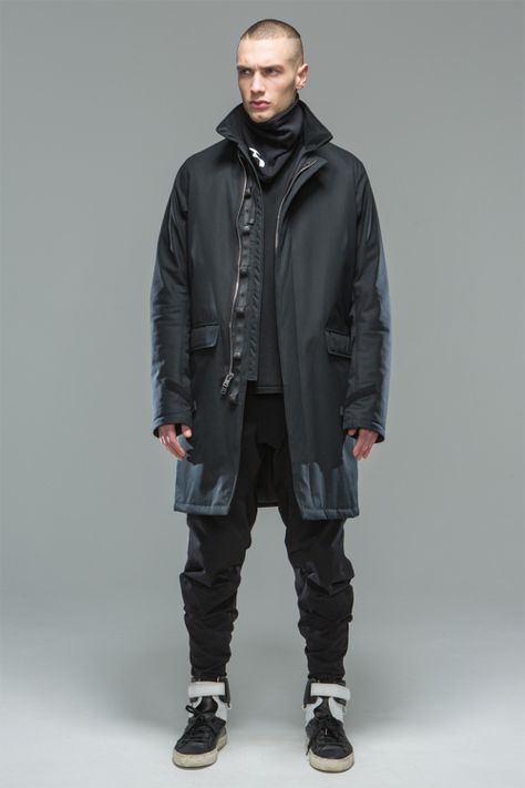 ACRONYM 2015 Fall/Winter Collection Biker Outfit Men, Acronym Clothing, Techwear Cyberpunk, Tactical Fashion, Techwear Outfits, Techwear Streetwear, Mens Outdoor Clothing, Sci Fi Fashion, Techwear Fashion