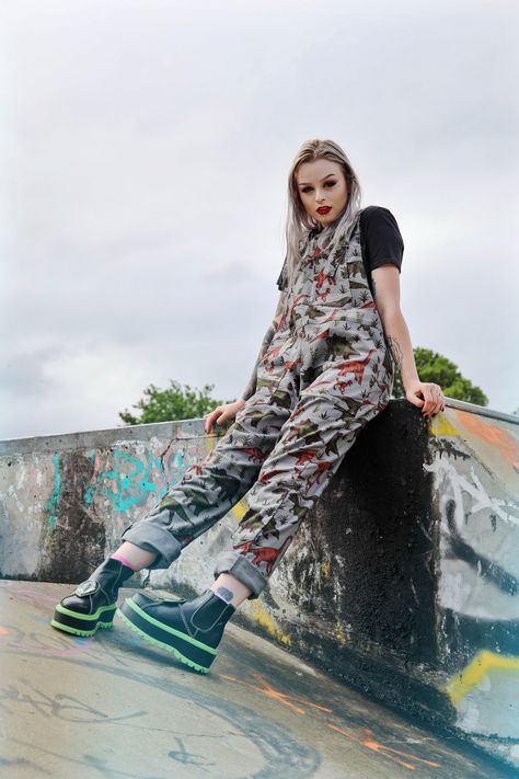 Shoes Koi Footwear model Storm Kitty dungarees Run and Fly England Dinosaur Dungarees grey alternative fashion 📷 @black.star.photography Dinosaur Dungarees, Alternative Fashion Black, Koi Footwear, Star Photography, Fashion Black, Black Star, Dungarees, Alternative Fashion, Koi